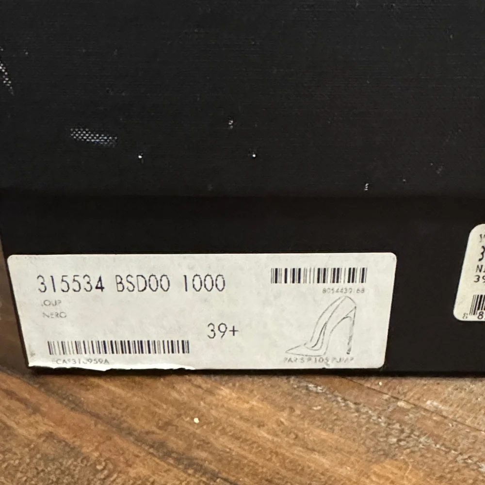Saint Laurent Classic Black Heels - Picture 3 of 11